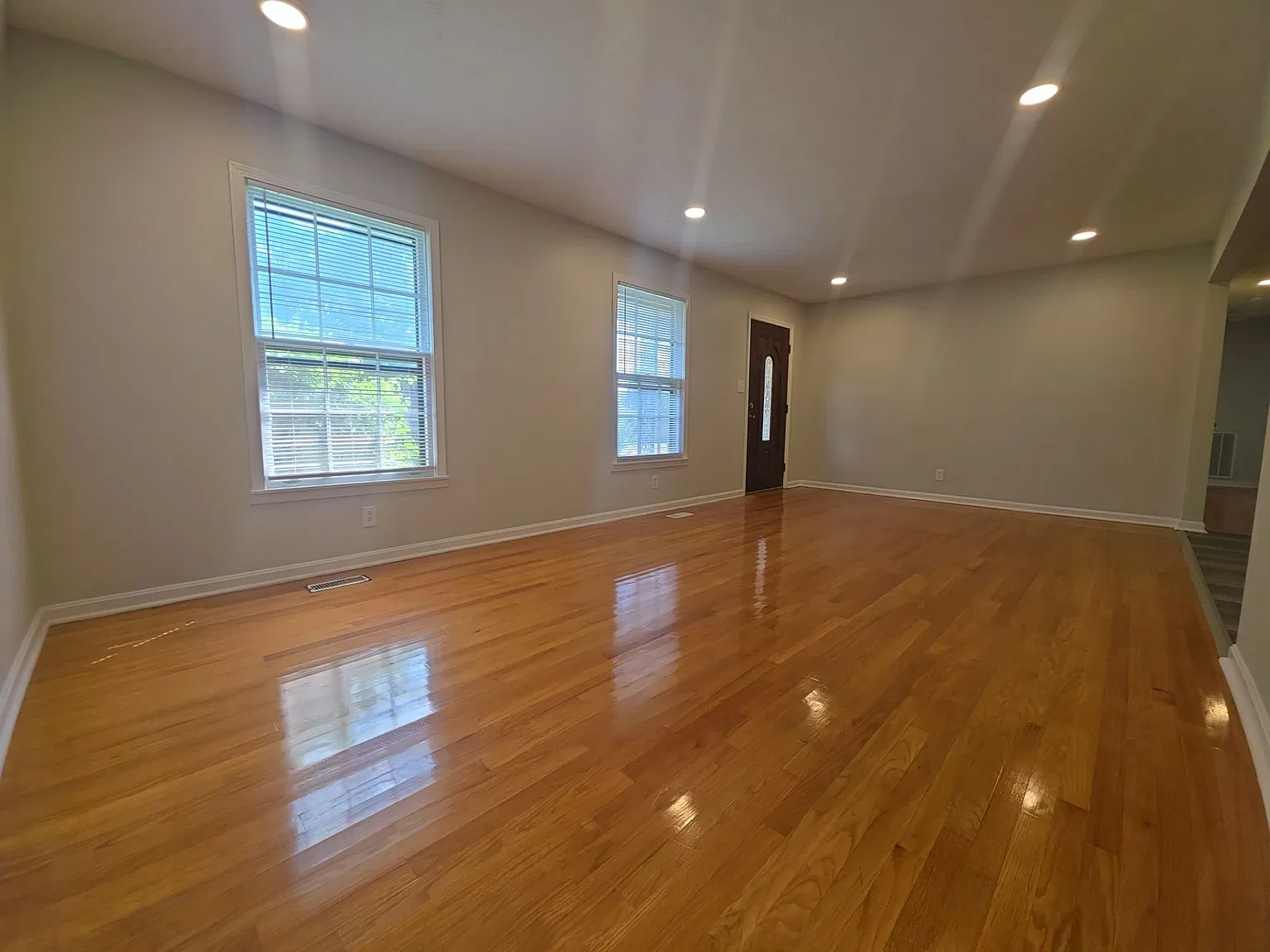 5020 Northwest Parkwood Drive - 1 — Photo 2