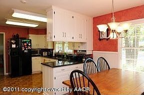 4th image of 3806 Lynette Dr