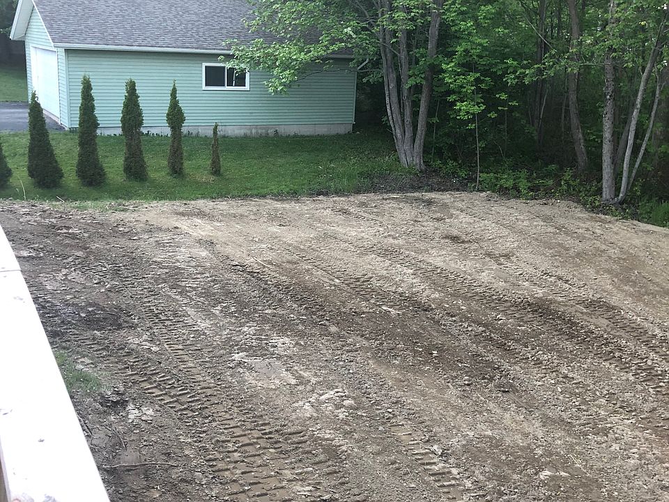2nd image of 19 Orchard Cir