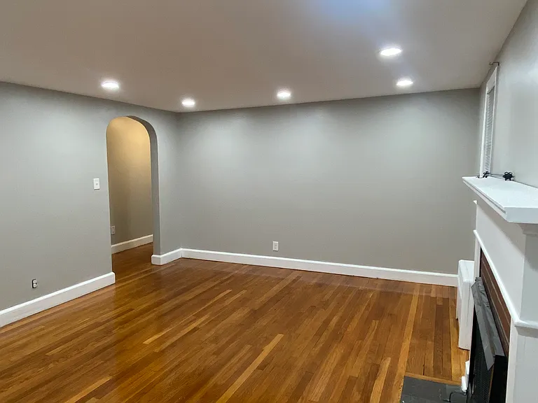 214 Columbia St #1 — Photo 8