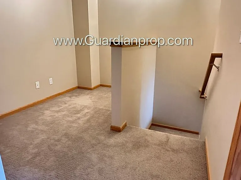 17818 Cobblestone Way — Photo 12