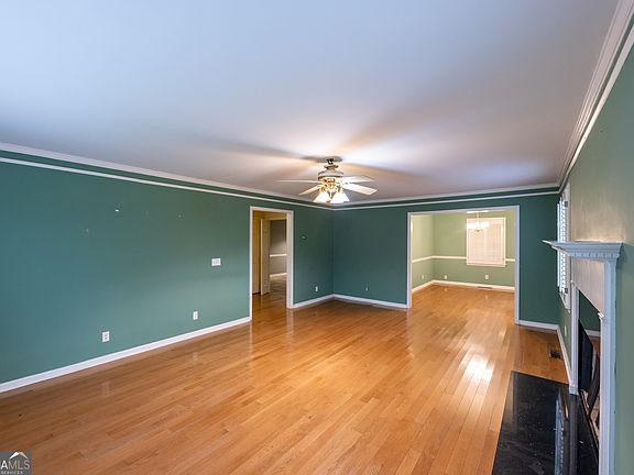 5th image of 124 David Dr