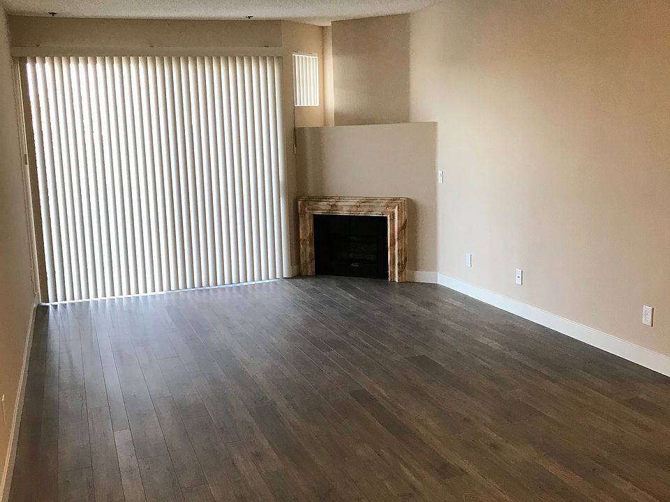 Apt.306 Living Room