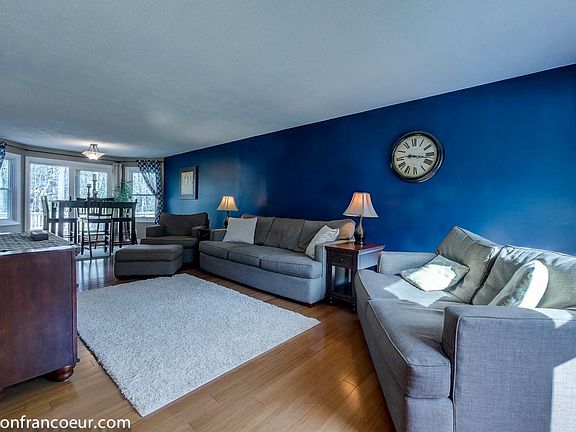 5th image of 7 Flint Meadow Dr