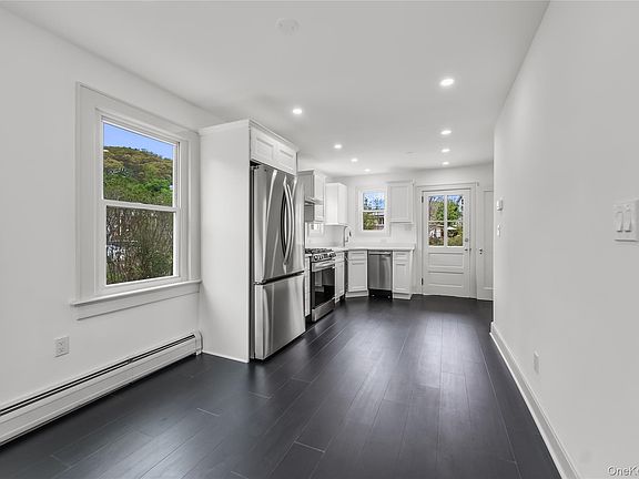 4th image of 11 Mearns Avenue