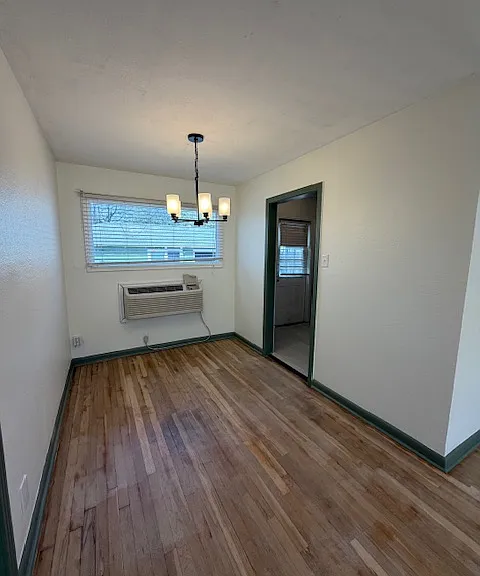 323 Natalen Ave — Photo 4