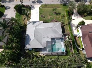 122 Palm River Blvd, Naples, FL 34110