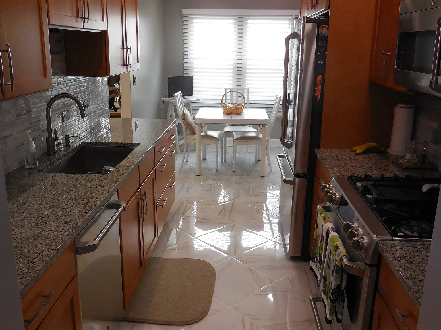521 Dunsten Cir photo 1