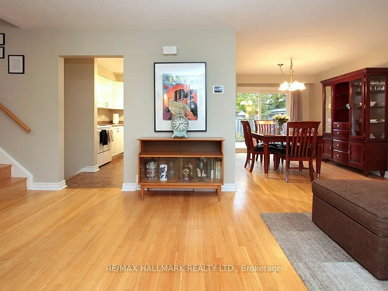 42 Abbey Rd #MAIN FLOOR — Photo 5