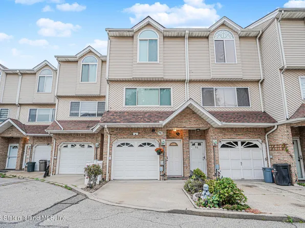 98 Church Ave, Staten Island, NY 10314