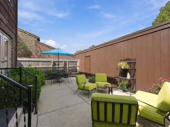 6817 Covington Creek Trl, Fort Wayne, IN 46804
