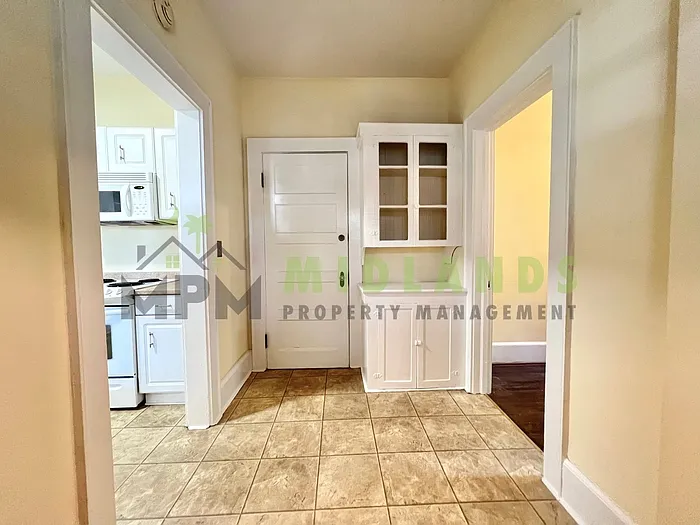 2501 Blossom St — Photo 37