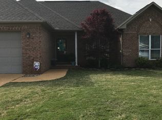 503 W Longview Dr, New Albany, MS 38652