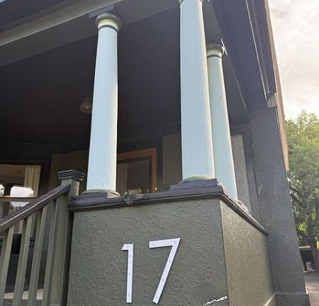 2nd image of 17 Oxford St