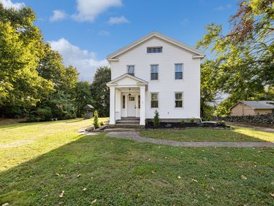 2921 Nichols Avenue, Trumbull, CT, 06611