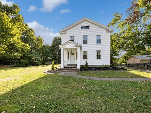 2921 Nichols Avenue, Trumbull, CT 06611