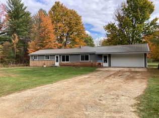 3748 Fitzwater Rd, Gladwin, MI 48624