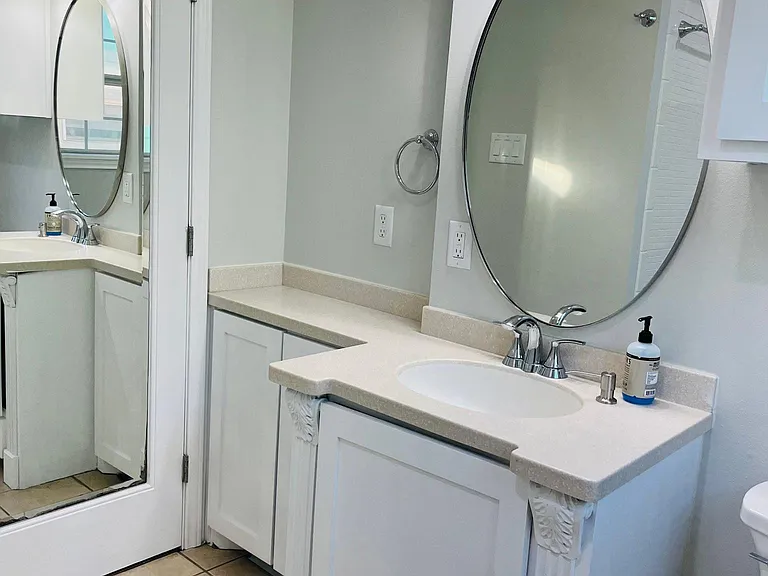 4413 Moravian Dr — Photo 15