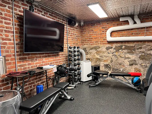 Rented by Addison Property Group | media 4