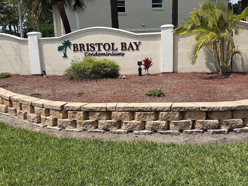 1st image of 403 Banana Cay Dr