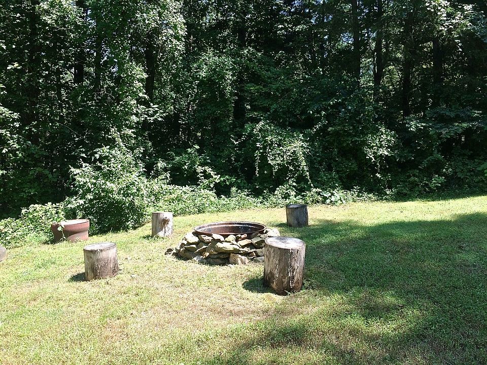 2nd image of 642 Greene Acres Rd S