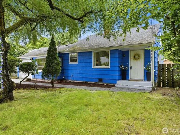 12515 25th Avenue NE, Seattle, WA 98125