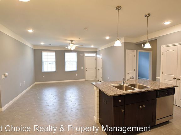 5th image of 8548 Grove Dr