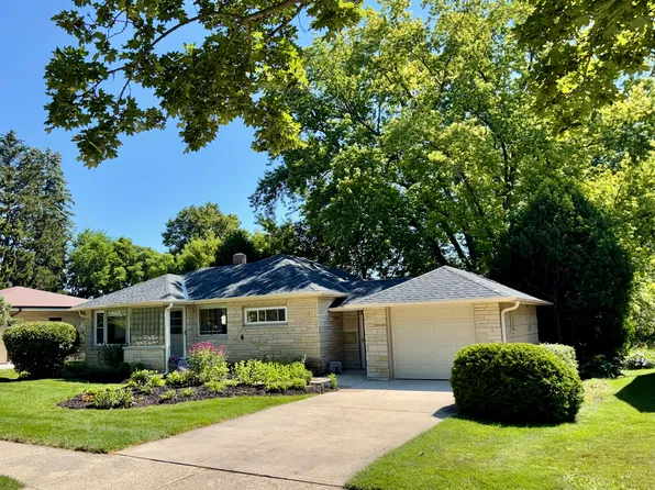 (undisclosed Address), Thiensville, WI 53092
