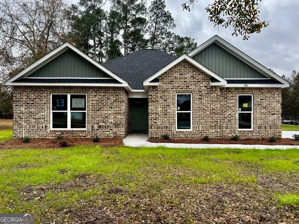 210 Hedge Row, Dublin, GA 31021