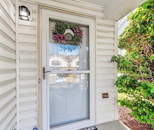 4th image of 210 Homeshire Cir #55