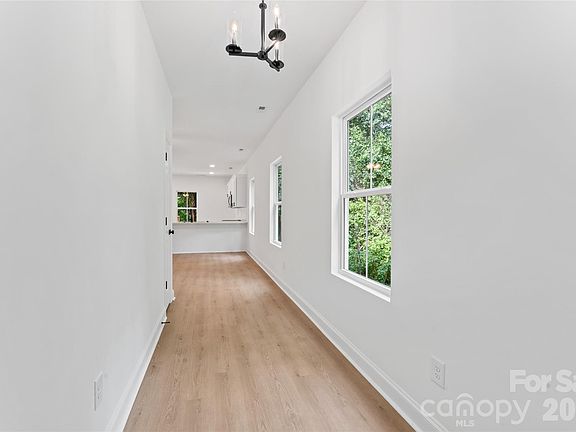 5th image of 316 Scoggins St