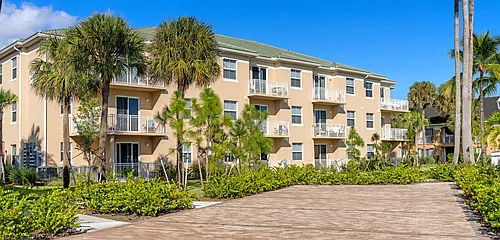 13900 SW 122nd Ave #206 Photo 1