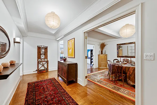 Sold by Sotheby's International Realty | media 1