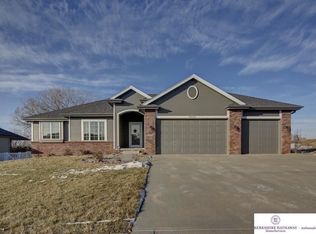 16012 Bruning St, Bennington, NE 68007