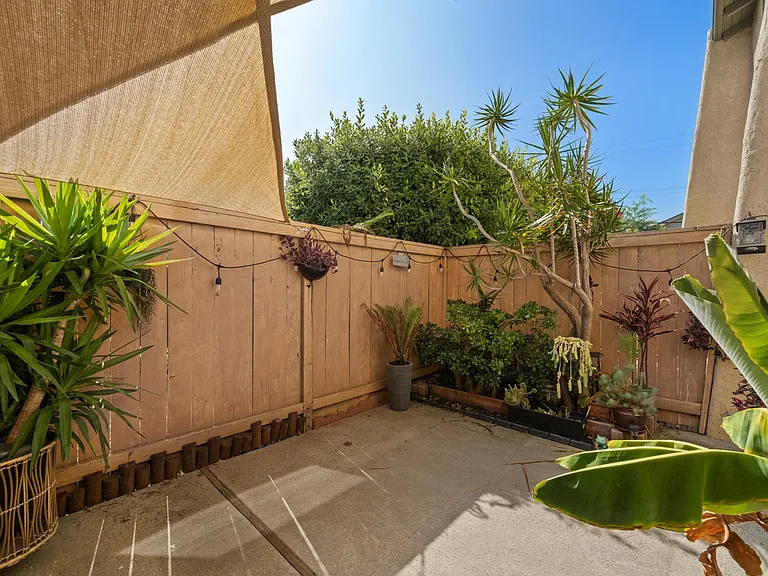 2520 Ruhland Ave #D — Photo 4