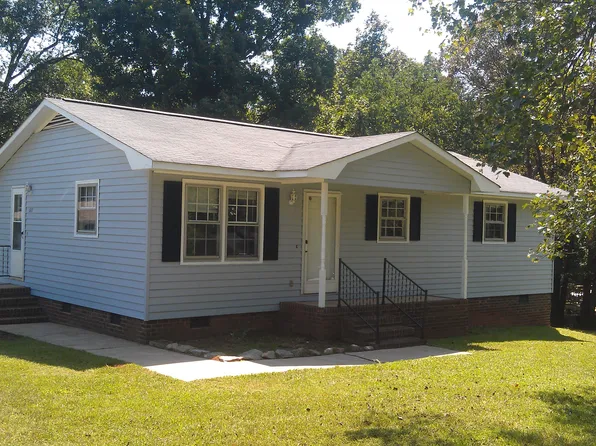 127 Loblolly Dr, Wellford, SC 29385