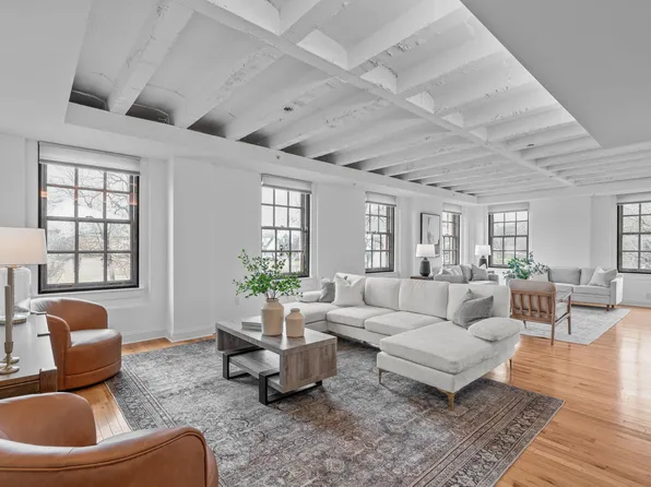 312 N Buchanan Blvd APT 302, Durham, NC 27701