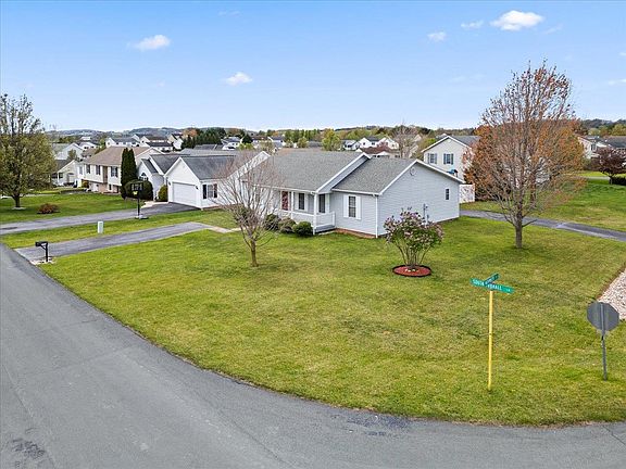 2nd image of 101 S Foxhall Ln