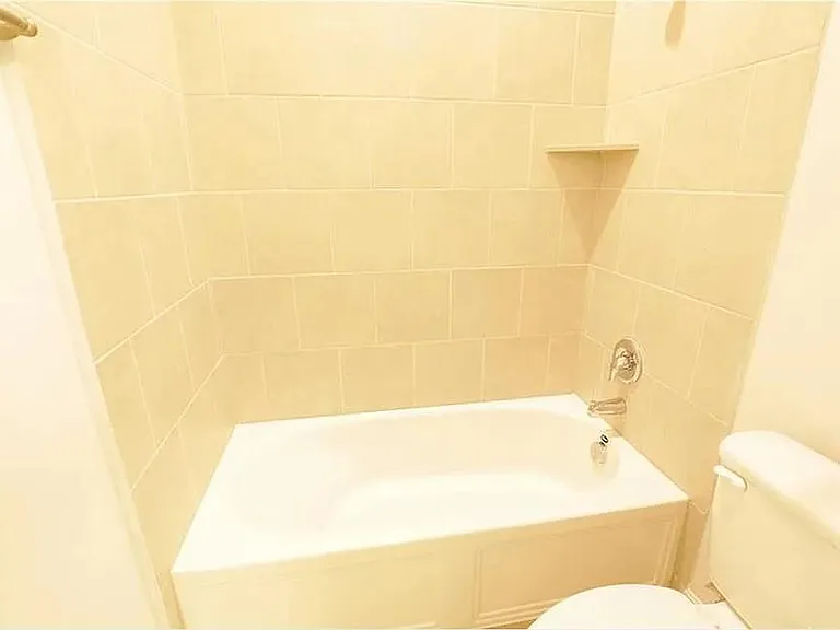 135 Horseshoe Cv — Photo 17