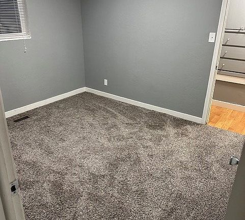 5th image of 326 E Larsen Ln