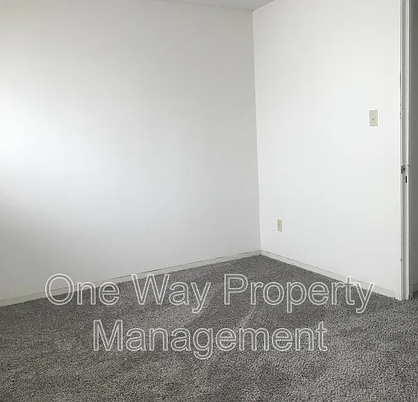 1401 W Allison Rd #3 — Photo 9