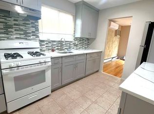 645 Hollywood Ave #2A, Bronx, NY 10465