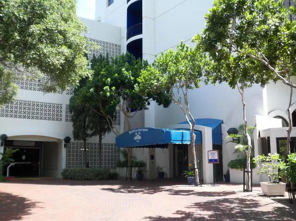 400 Hobron Ln, Honolulu, HI 96815
