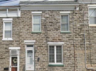 219 Dawson St, Philadelphia, PA 19128