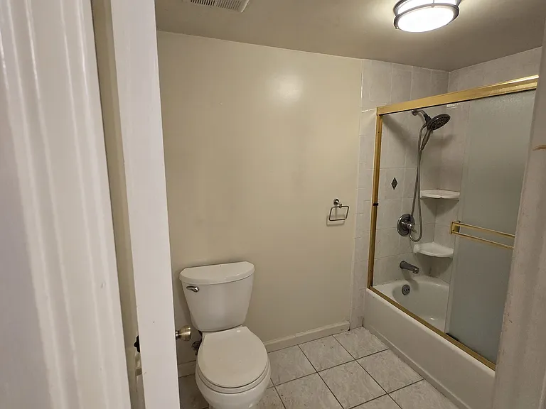 2595 Mabury Sq — Photo 13