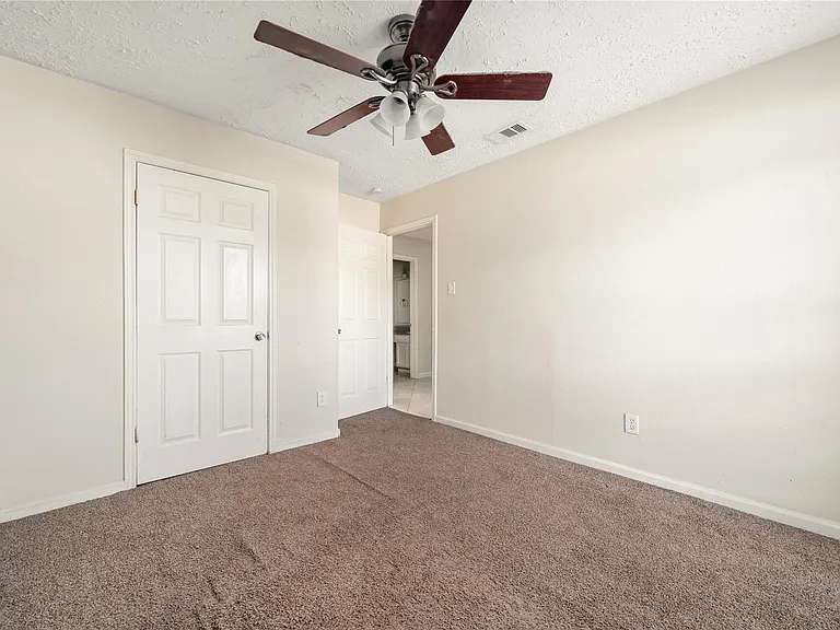 2603 Hollymist Dr — Photo 30