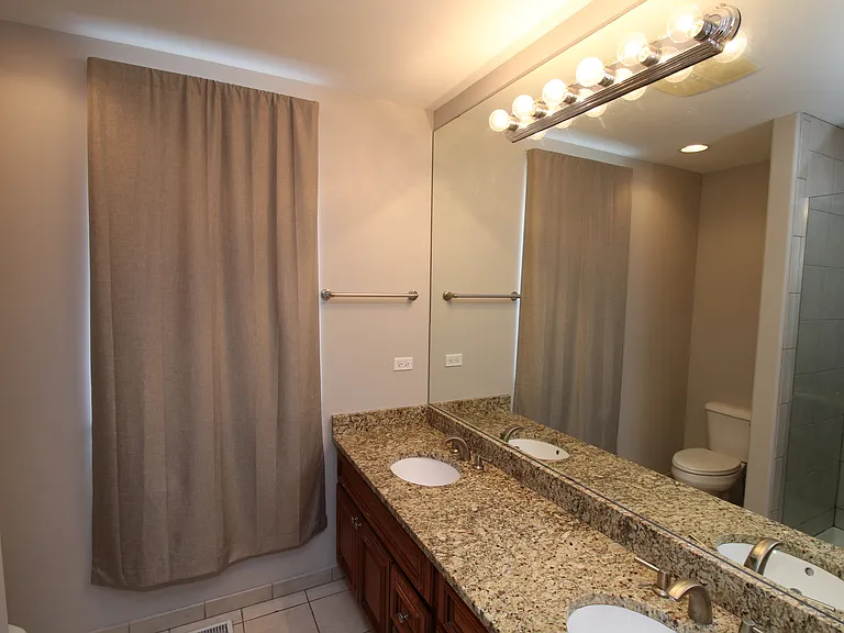 4622 W Schubert Ave #1 — Photo 8