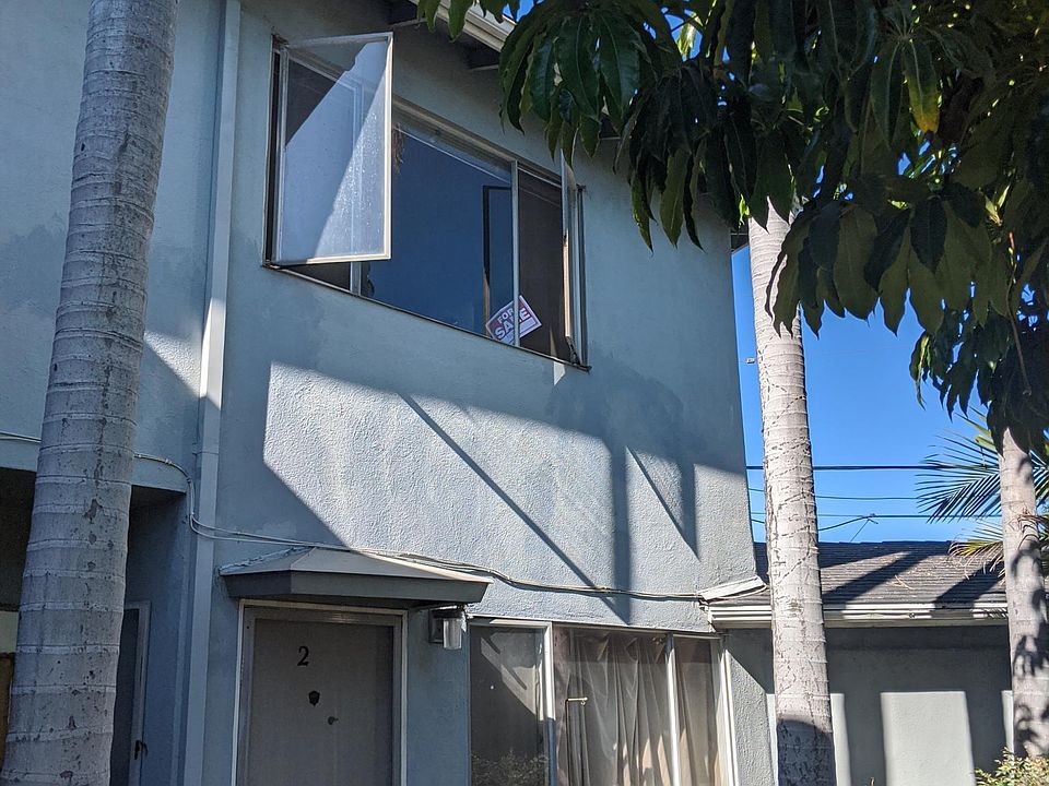 2nd floor apartment with view over the garden gives a private feeling