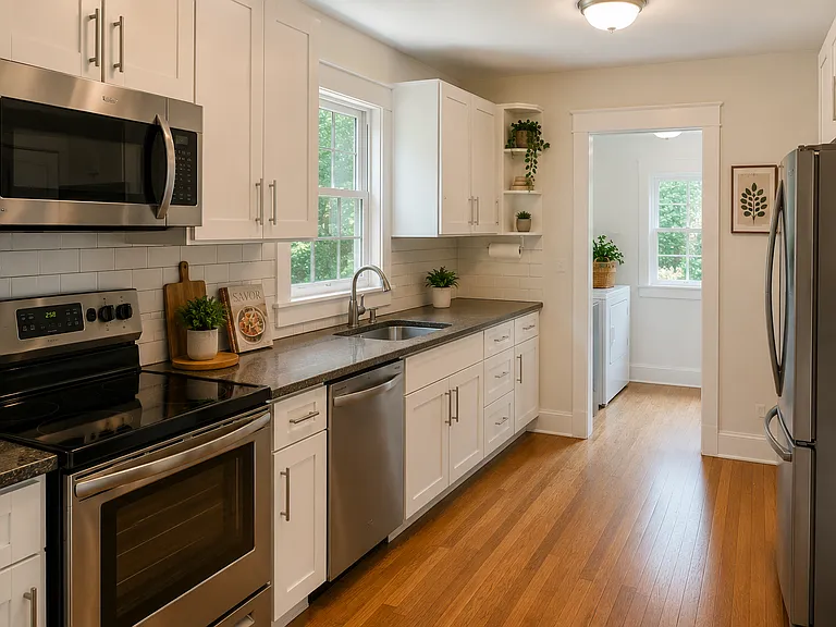 2700 Clemson Ave — Photo 4