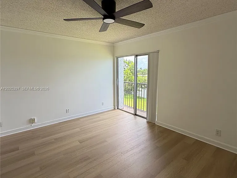 8560 N Sherman Cir #404 — Photo 15